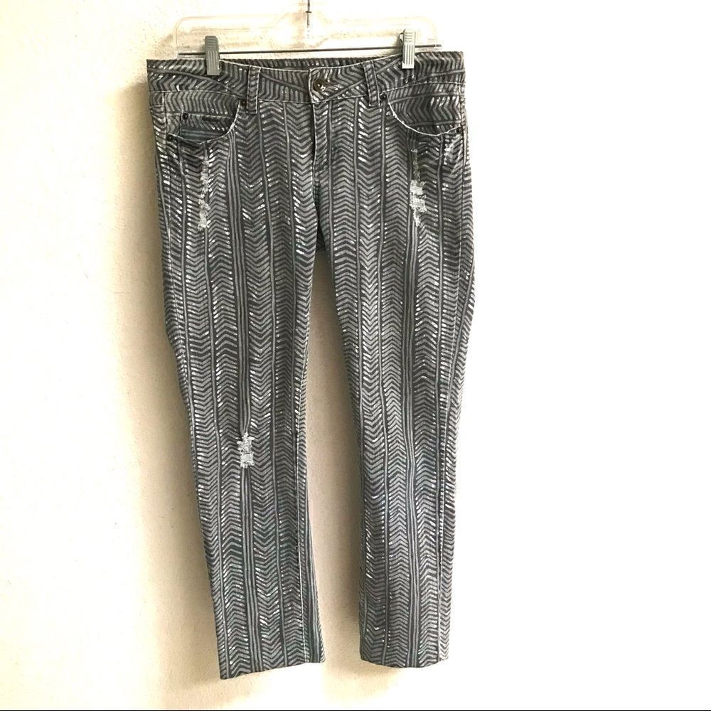 Billabong chevron print the skinny denim jeans 9